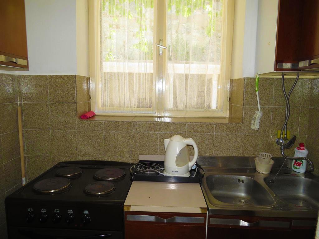 Apartments Pino Brela Ngoại thất bức ảnh