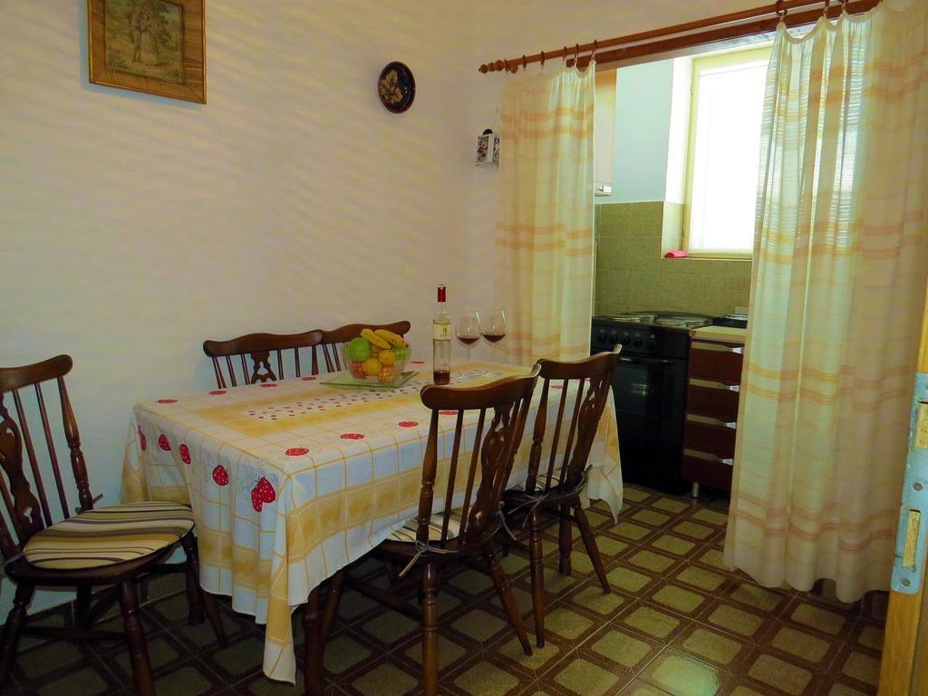 Apartments Pino Brela Ngoại thất bức ảnh
