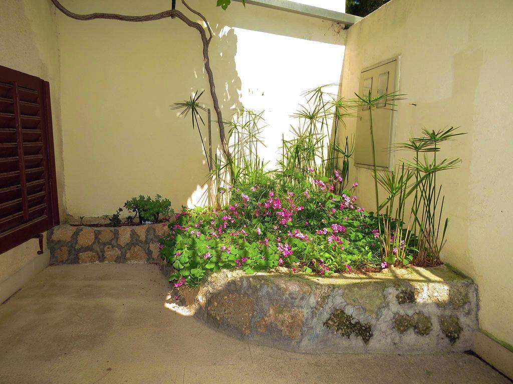 Apartments Pino Brela Ngoại thất bức ảnh